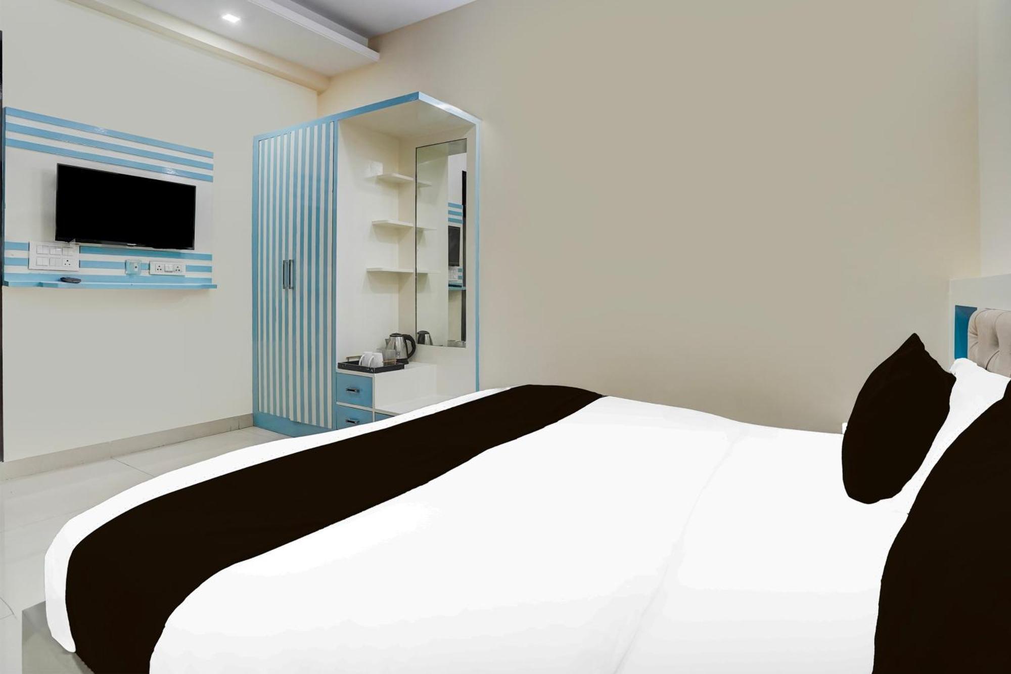 Hotel Super Collection O Sector 70 Noida Exterior foto